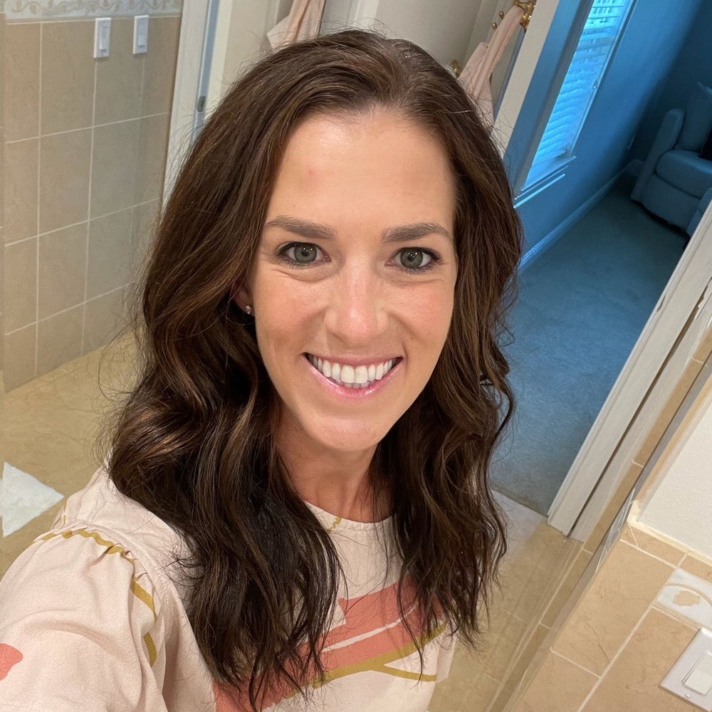 Meet your Posher, Elizabeth